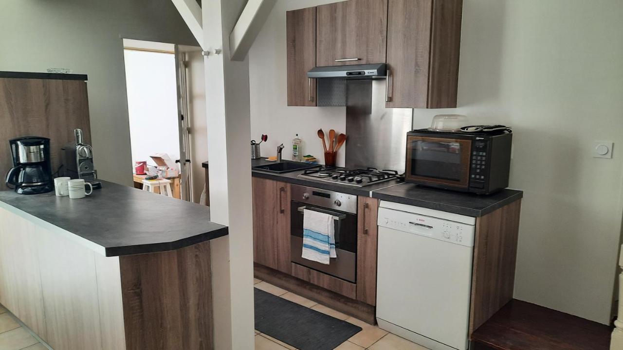 Maison De Pecheur Renovee Avec Cour Proche Du Port 莱萨布勒-多洛讷 外观 照片
