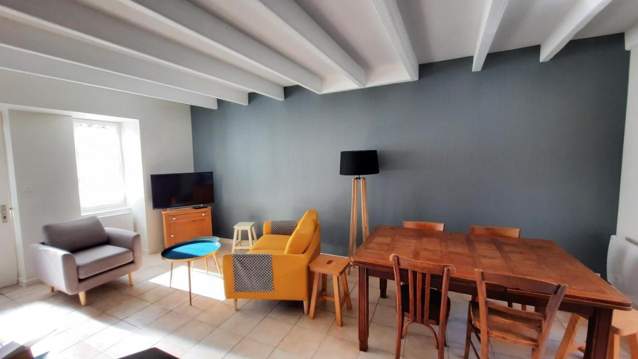 Maison De Pecheur Renovee Avec Cour Proche Du Port 莱萨布勒-多洛讷 外观 照片