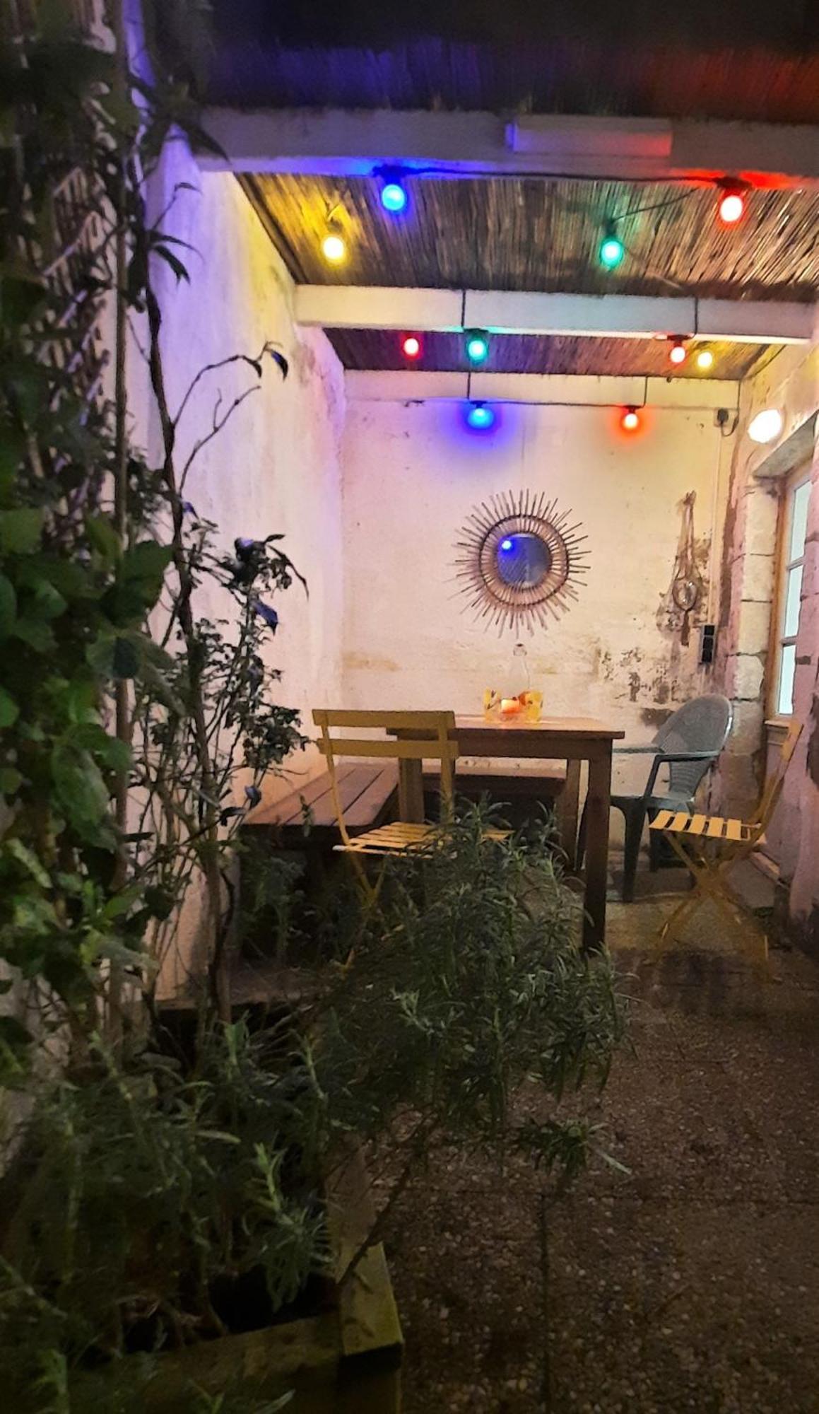 Maison De Pecheur Renovee Avec Cour Proche Du Port 莱萨布勒-多洛讷 外观 照片